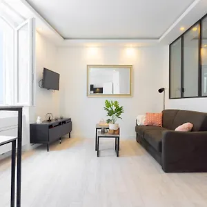 https://au-coeur-du-panier-confort-a-2-pas-du-port.fr-provencehotel.com